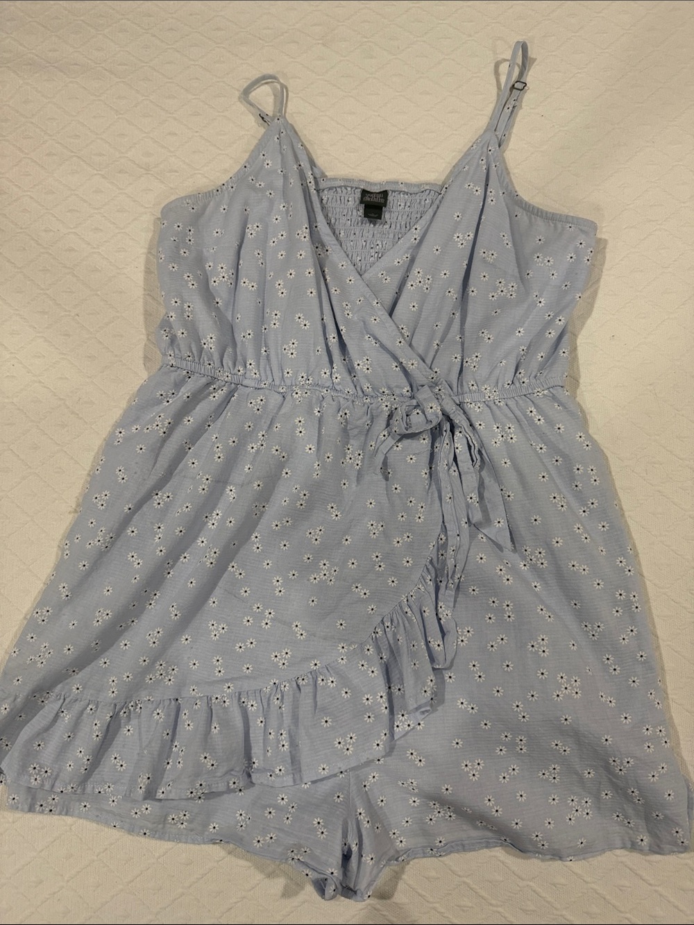 Wild Fable Daisy-Print Wrap Romper - L